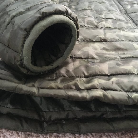 FreedomTrail Thin Puffer Coat - Picture 6 of 6